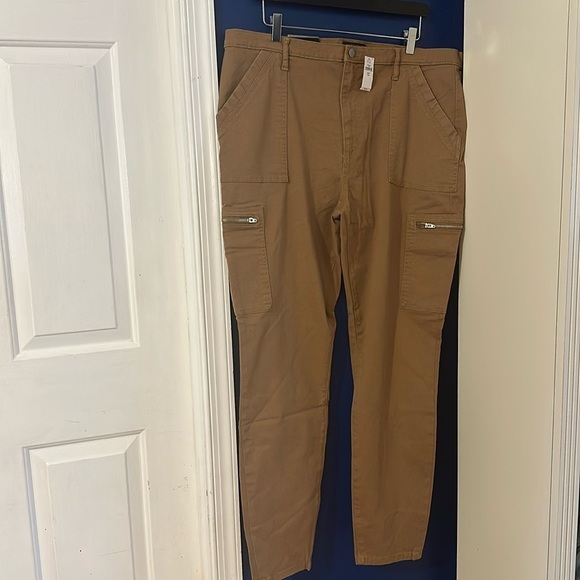 Banana Republic Pants - NWT Women’s Banana Republic High Rise Skinny Utility Cargo 34/18 Tall